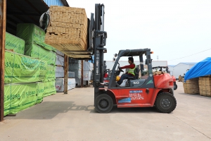 某木材市场（第21站）