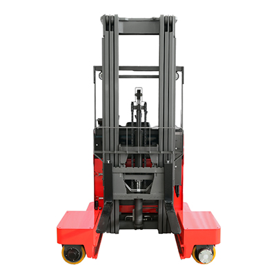 站驾式全向叉车