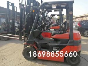 丰田电动叉车3吨3米