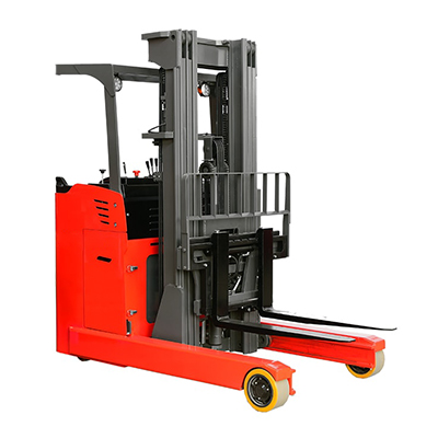 站驾式前移式叉车