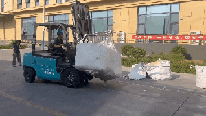 交车|老客户再签单，宝骊X3B交付云印领域“隐形冠军”