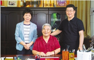 浙江一家人｜从工棚起家到生产的叉车驶向全球，看一户农家的创富接力