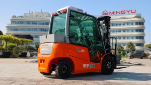 明宇 B35锂电叉车