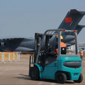 高燃！宝骊叉车助飞中国航展