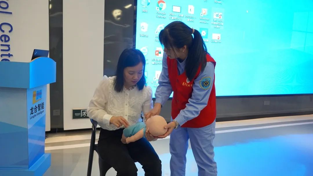 “救”在身边 为生命护航｜龙合智能举办员工急救知识与技能培训
