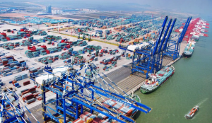 着眼未来 聚焦绿色——美科斯电动正面吊为港口运营增添绿色新动力