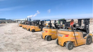 争切万亿海外“大蛋糕” 2025年工程机械巨头加速“产业出海”｜年终盘点