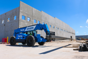 Genie推出两款新型伸缩臂叉车