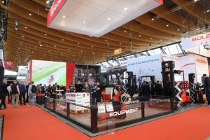 中力闪耀LogiMAT 2025：智能物流装备引领全球新潮流