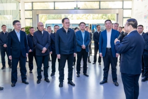 贵州省黔南州代表团到天能考察