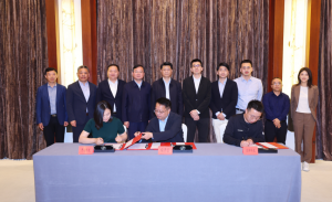 扬州市委书记王进健接见开途科技一行，双方签署合作框架协议，助力打造叉取机器人新高地