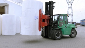 杭叉海外|杭叉锂电叉车：解锁罗马尼亚造纸厂的“搬运密码”
