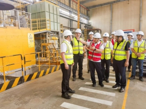 自治区国资委到柳工铸造公司开展安全生产与消防工作督查