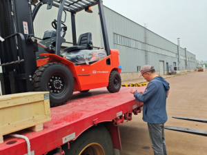 “东方红”叉车再次叫响巴西