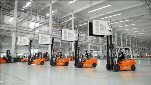 明宇电动叉车 整装备战海外