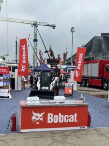 湘江潮涌迎盛会丨山猫“滑”出智造新高度