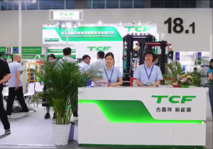 吉鑫祥以高压快充+智能换电为绿色物流赛道赋能