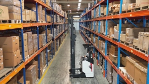 窄道穿行如风，效率安全双冠王丨山猫BR14JW-9叉车震撼登场！