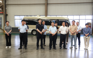 潍坊市政协领导一行到英轩重工参观调研