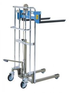 SC-4-15F 货叉式轻便堆高机