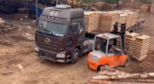 电动叉车究竟能适应多糟糕的工作环境？客户真实反馈