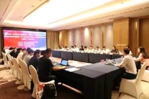 《工业车辆 护顶架 技术要求和试验方法》等两项国家标准（送审稿）专家审定会在浙江宁海成功召开