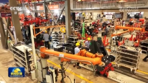 柳工亮相《新闻联播》！海外批量交付，彰显“中国智造”硬实力