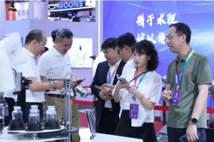 “诺宝II号”具身智能化工取样机器人：让科技守护高危作业