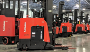 应对强度作业，雷蒙德推出新型锂电强化叉车智能化能源生态