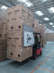 【智造龙合】智能搬运新选择！龙合纸箱夹让你效率翻倍！