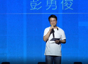 优旦 | 彭勇俊 | 《有温度的成长》