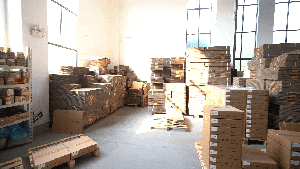 合肥搬易通MiMA：以超窄通道新范式，驱动精密仪器企业仓储向密集化转型。