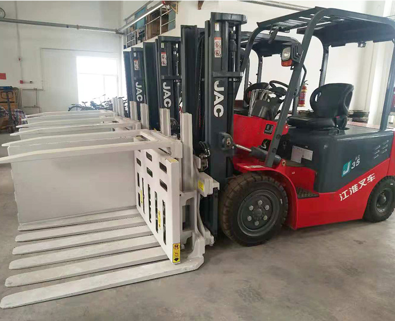 江淮：旋转推出器