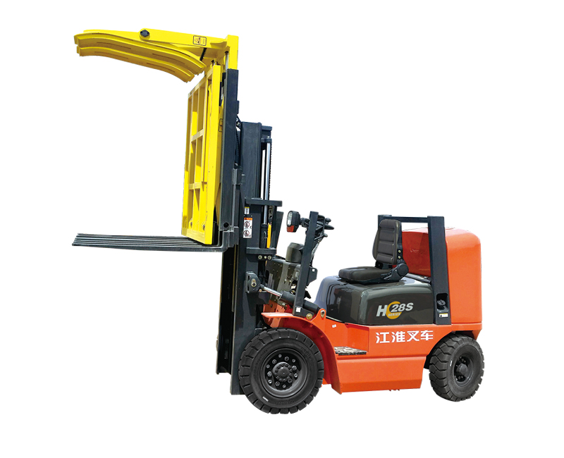江淮：2.8吨短轴距叉车