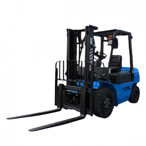 临晟：FD30 - 3吨柴油叉车