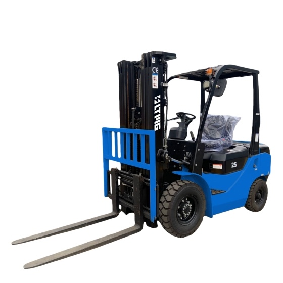 临晟：FD25 - 2.5吨柴油叉车