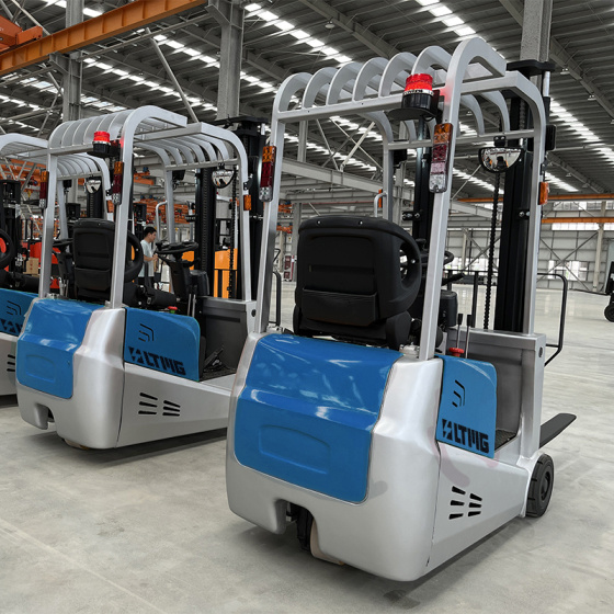 临晟：FB15S - 1.5吨三支点电动叉车