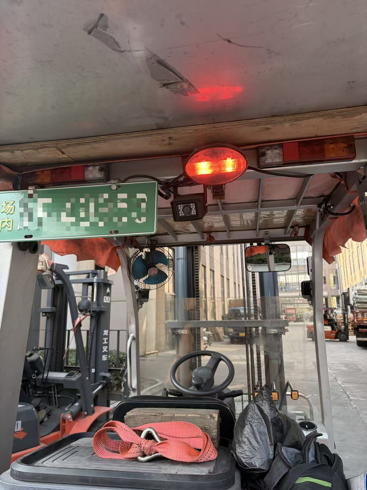 AI人型监测摄像头