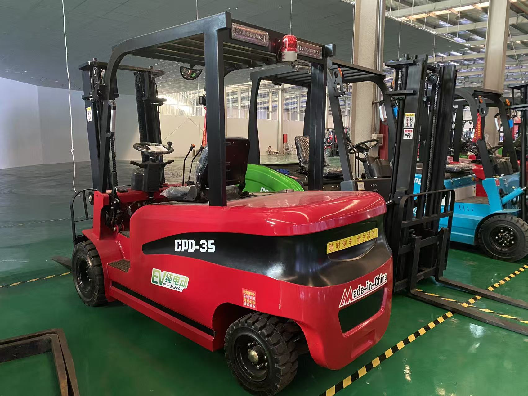 铭盛重工3.5T电动叉车
