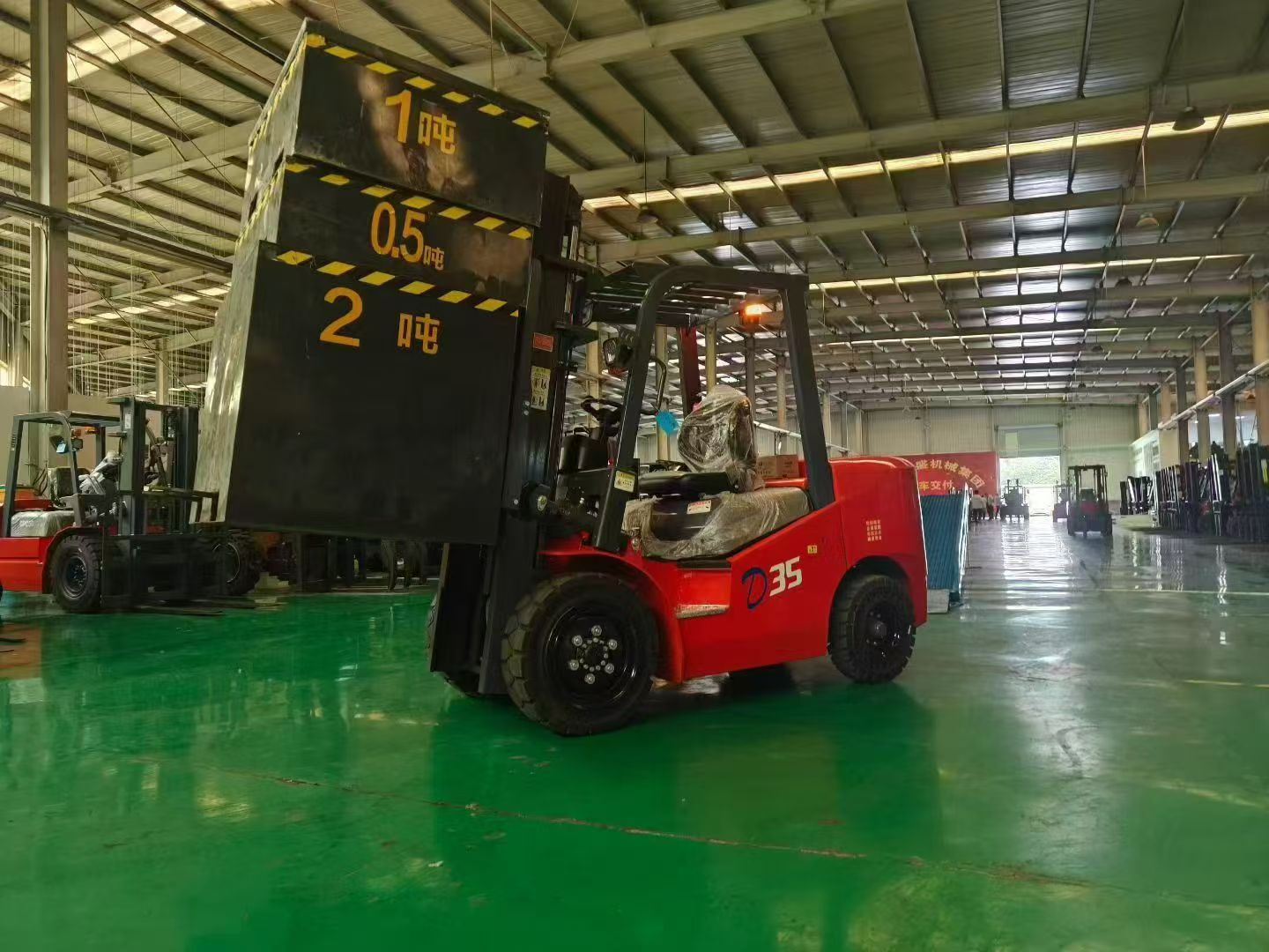 3.5吨电动叉车