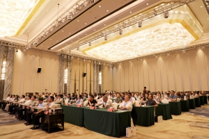 数启未来 智驭仓储--中燕叉车携手林工智能发布无人叉车新技术