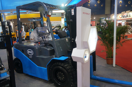 比亚迪叉车再次参展广州国际品牌叉车及配件展览会