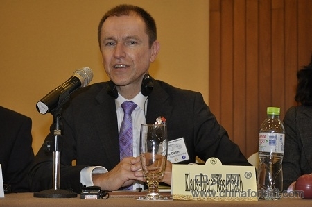 欧洲物料搬运协会工业车辆分会在2013世界工业车辆主席论坛上发言