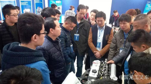 龙工叉车动力品质双升级共轨技术技能培训