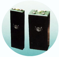 免维护密封蓄电池  