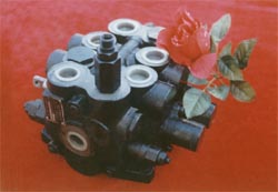 多路换向阀 CDB2-F15/F20