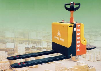 小松前移式电动叉车 1.5T  2T  3T