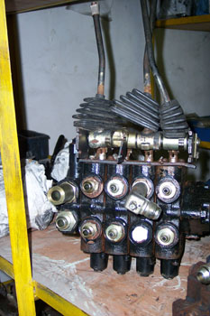 多路阀 1.5T  2T  3T