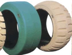 钢圈压配式实心轮胎      