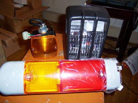 尾灯 大灯 小灯 7F 5F